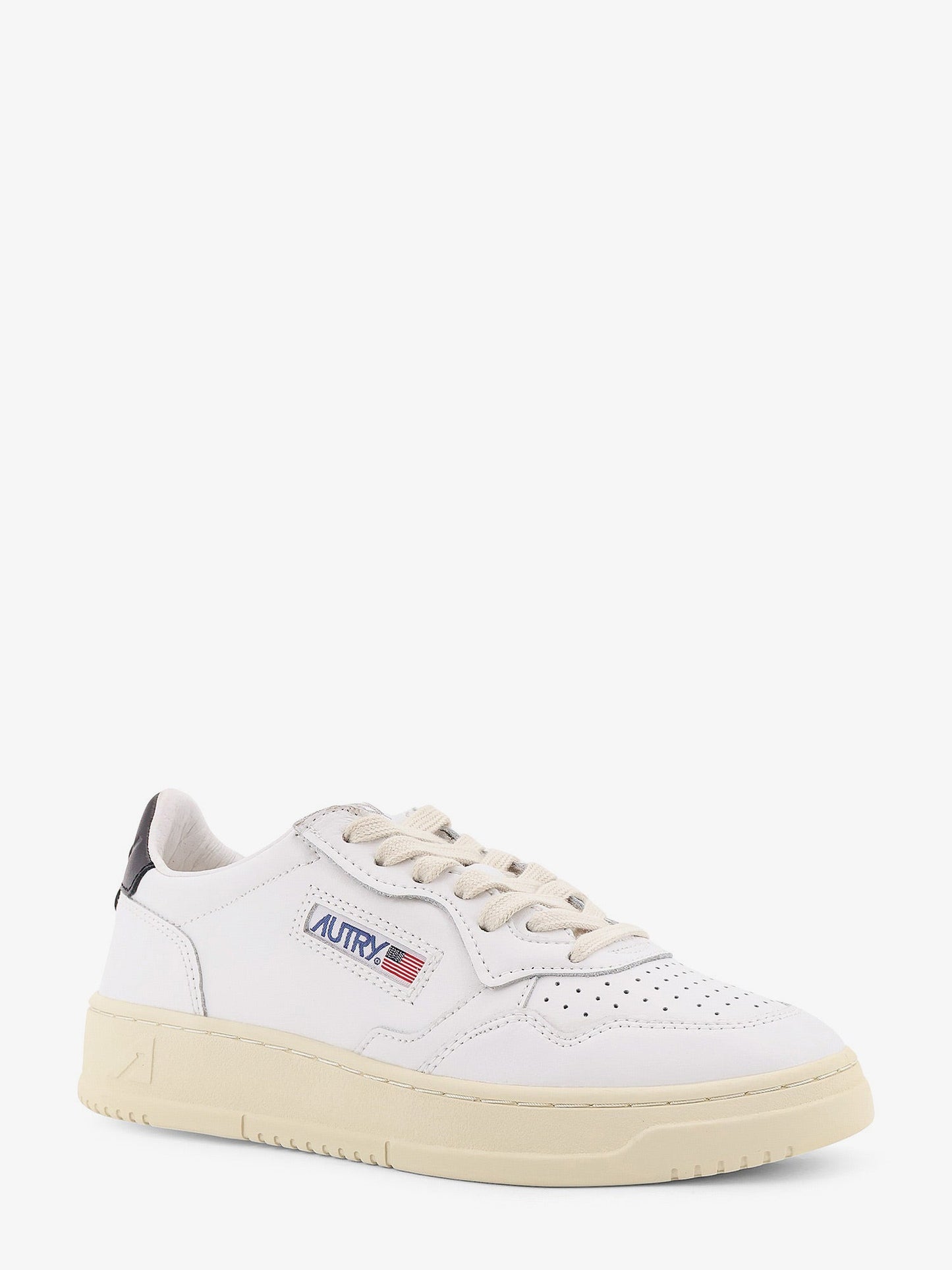 Autry Medalist Low Leather Low Top Sneakers