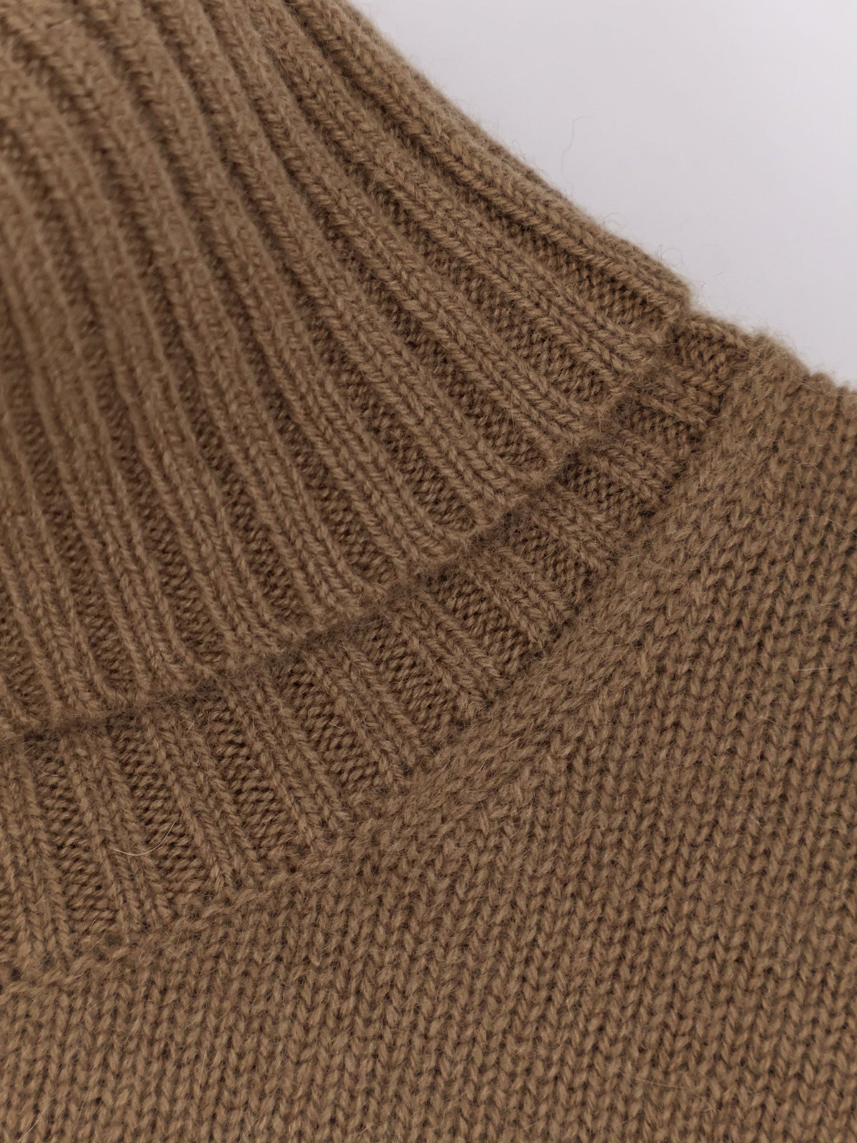 Toteme Cashmere turtleneck - Hazel