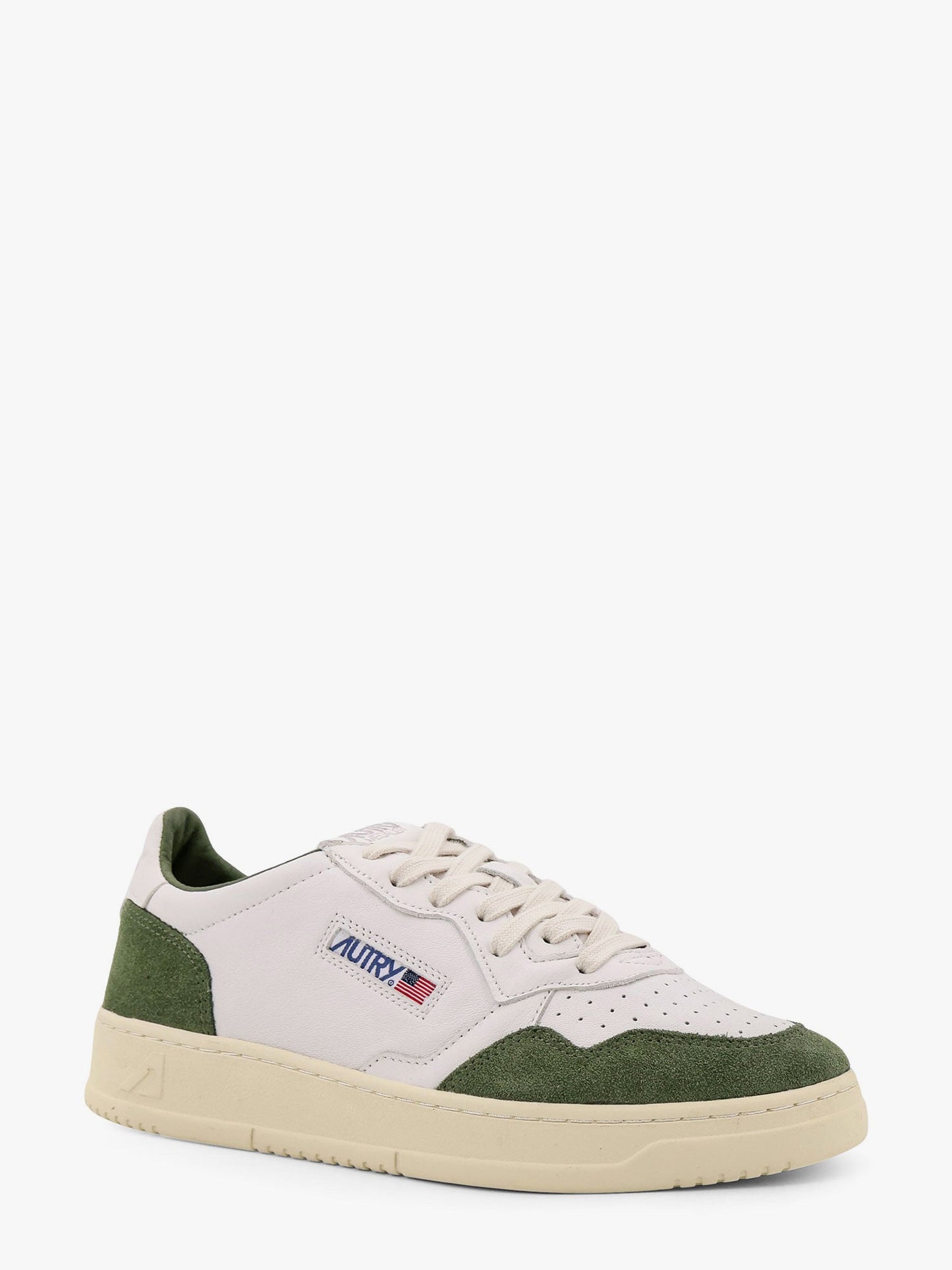 Autry Medalist Low Leather Sneakers
