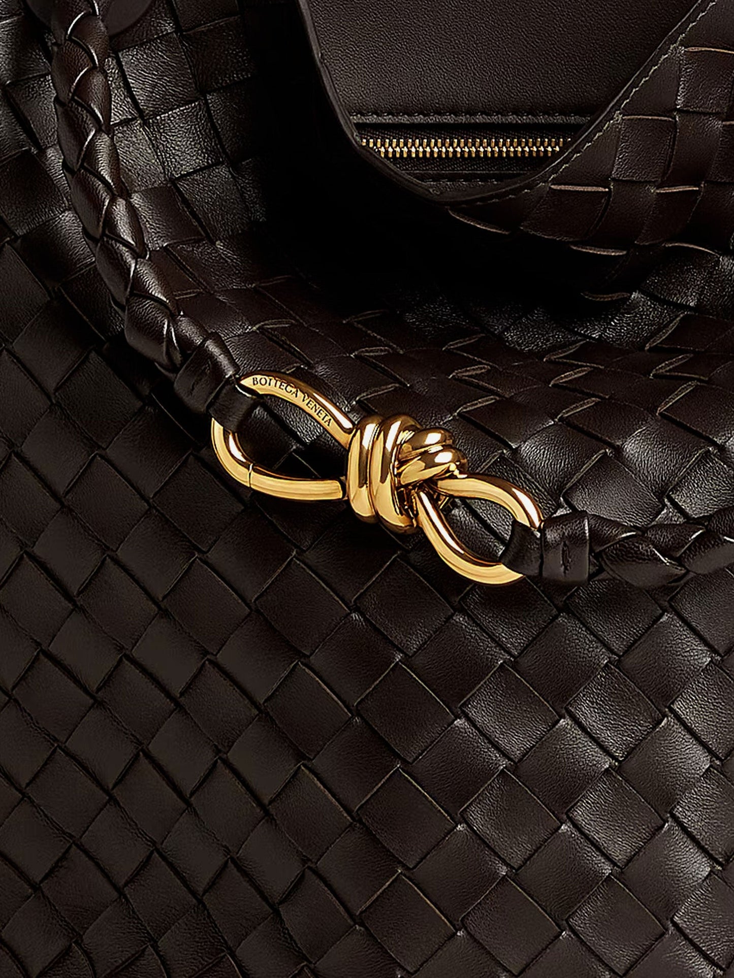 Bottega Veneta Andiamo Bucket Leather Crossbody Bag With Intrecciato Pattern