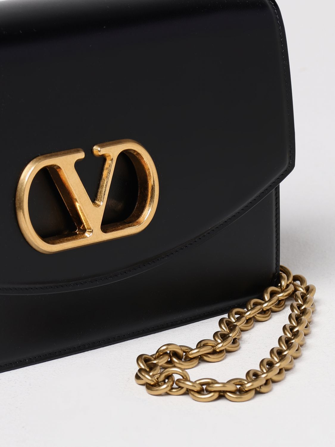 Valentino Garavani Shoulder Bag Woman Black