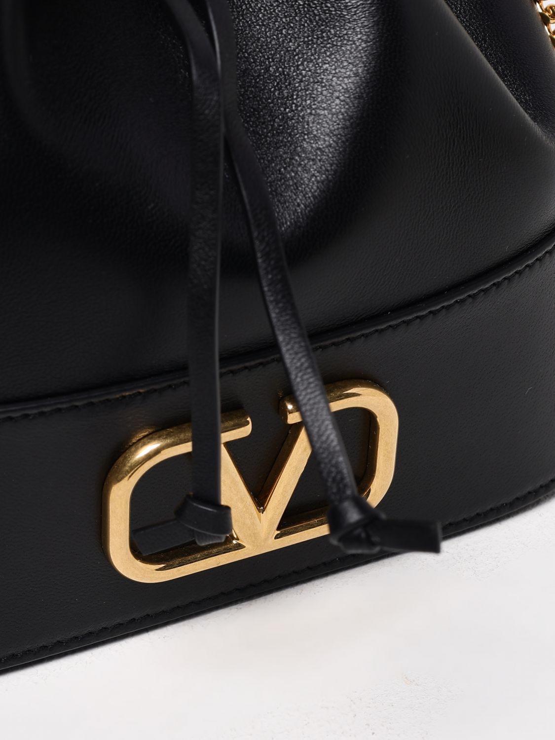 Valentino Garavani vlogo bucket Bag Woman