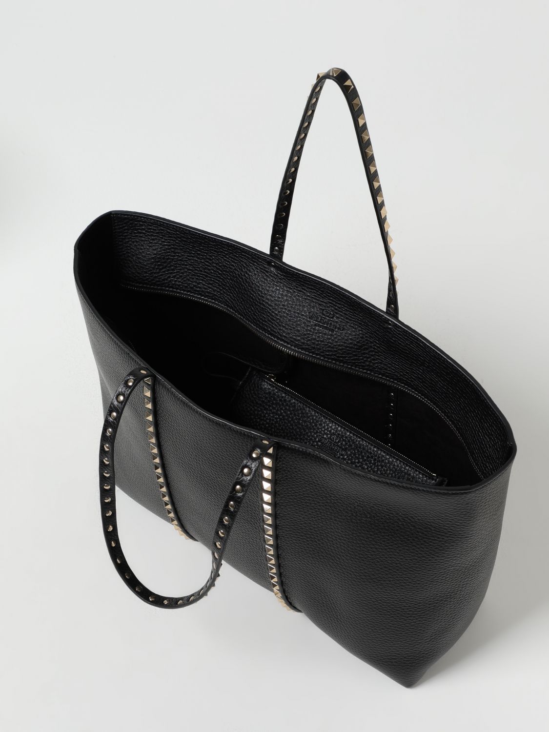 Valentino Garavani Shoulder Bag Woman Black