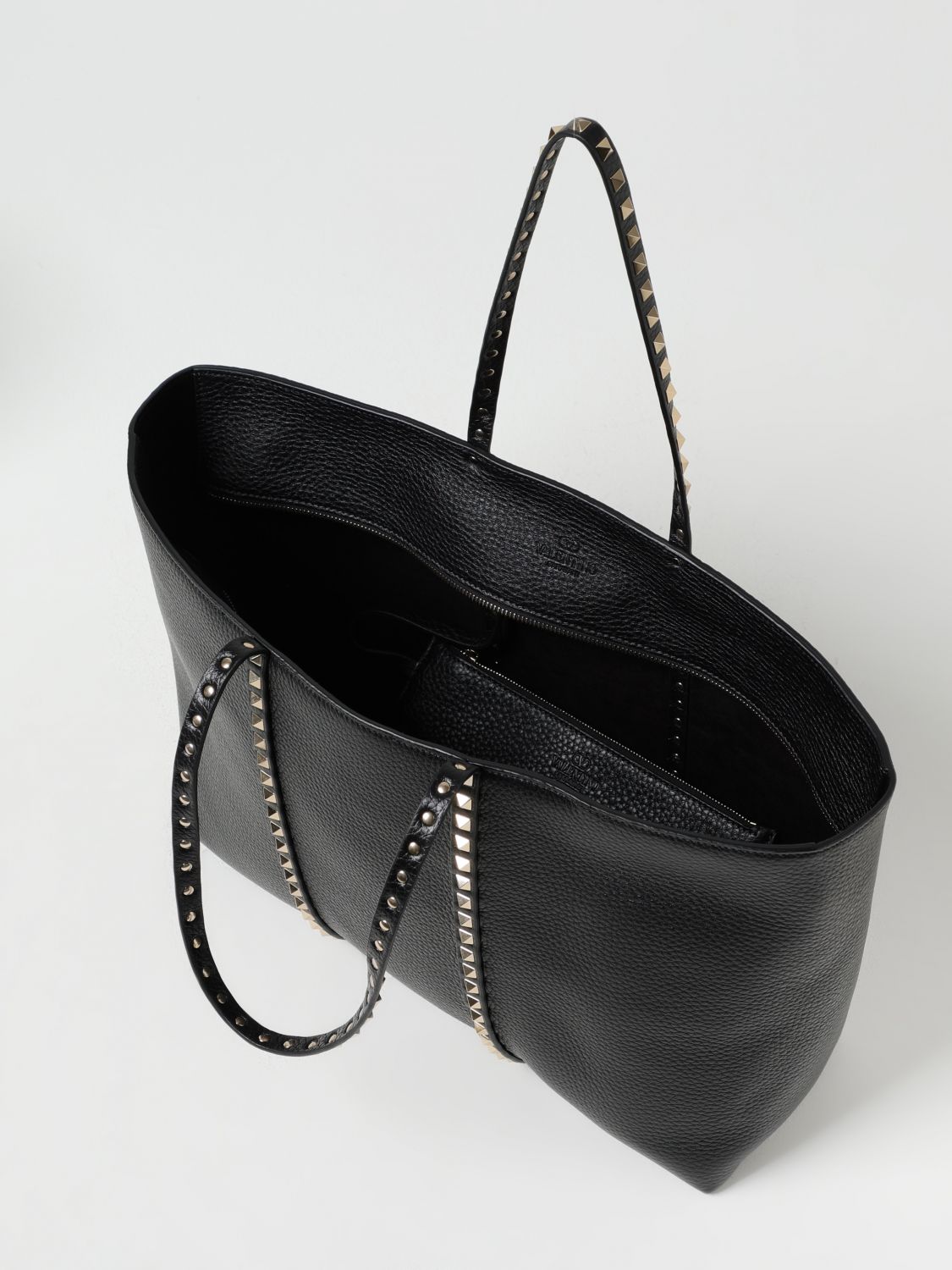 Valentino Garavani Shoulder Bag Woman Black