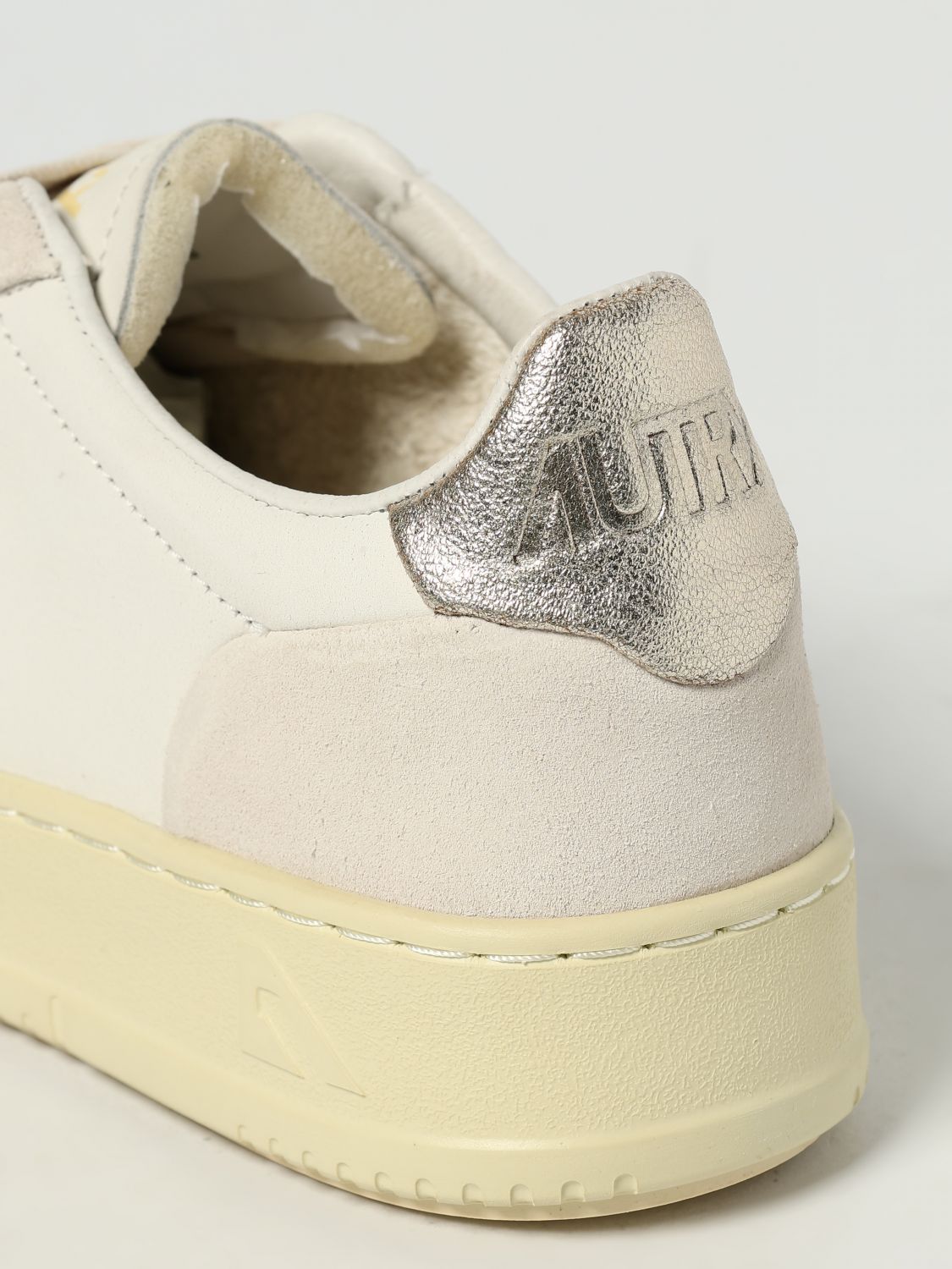 Autry Sneakers Woman Black