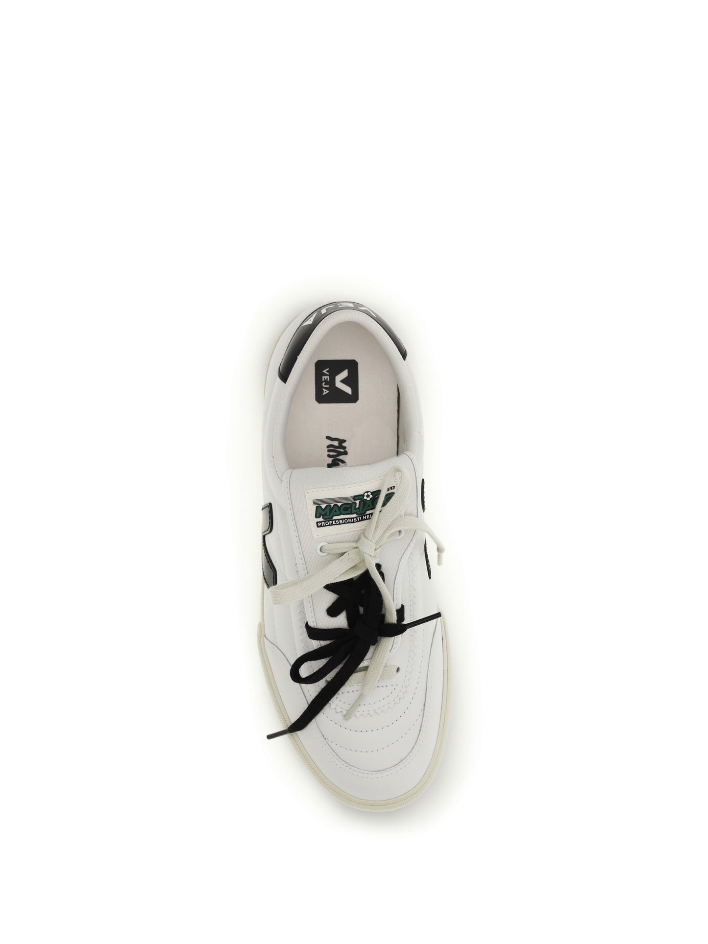 VEJA Panenka Sneakers