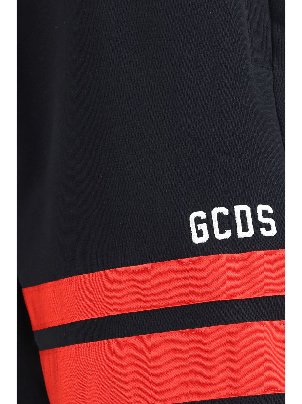 GCDS Regular logo sweat Shorts - Black/Red