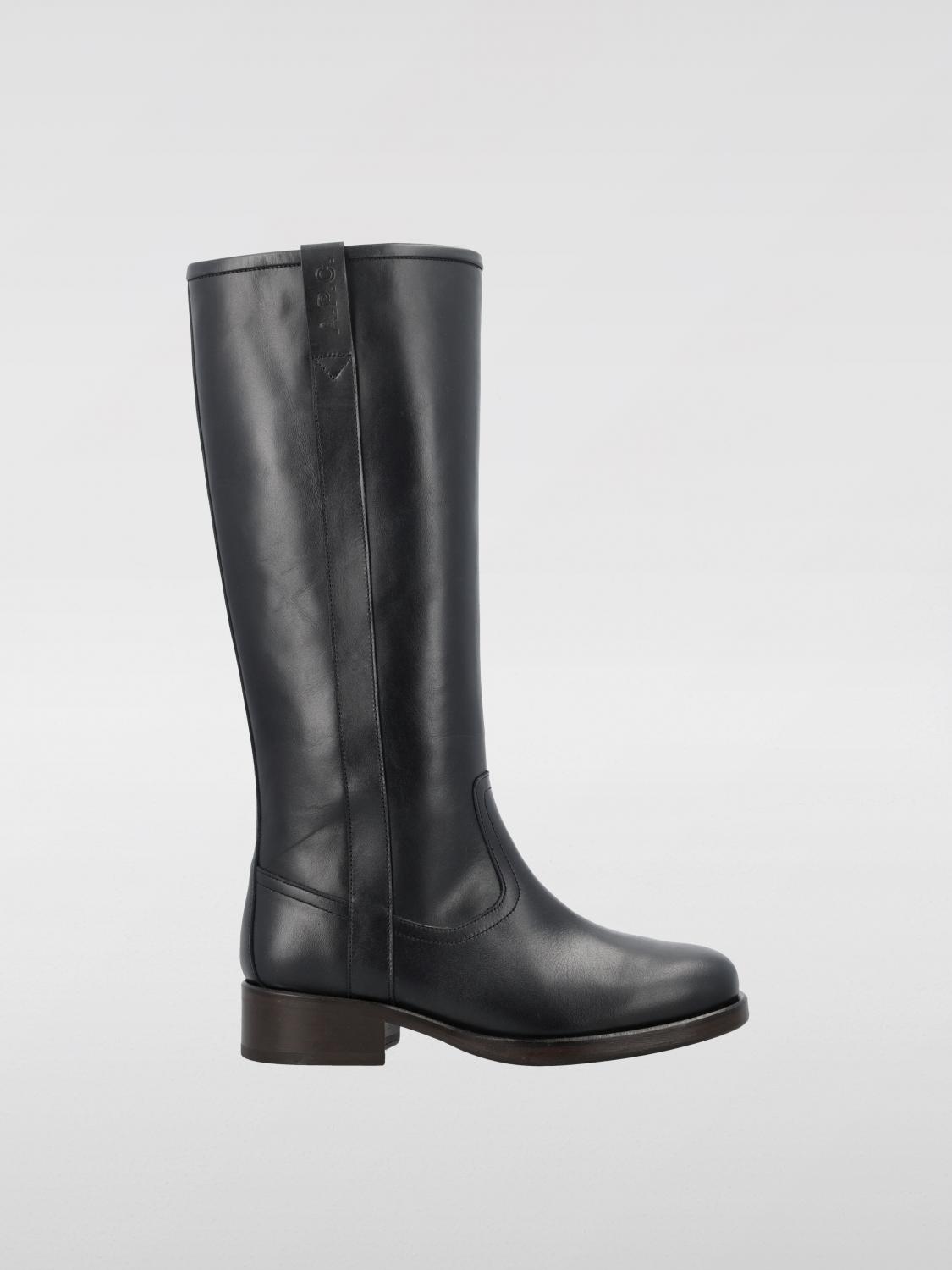 A.P.C. Boots Woman Black
