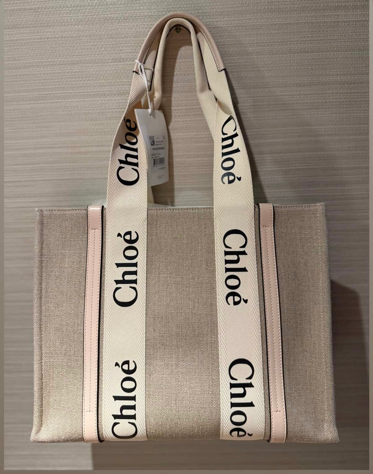 Chloe Medium Woody Tote Bag in Linen