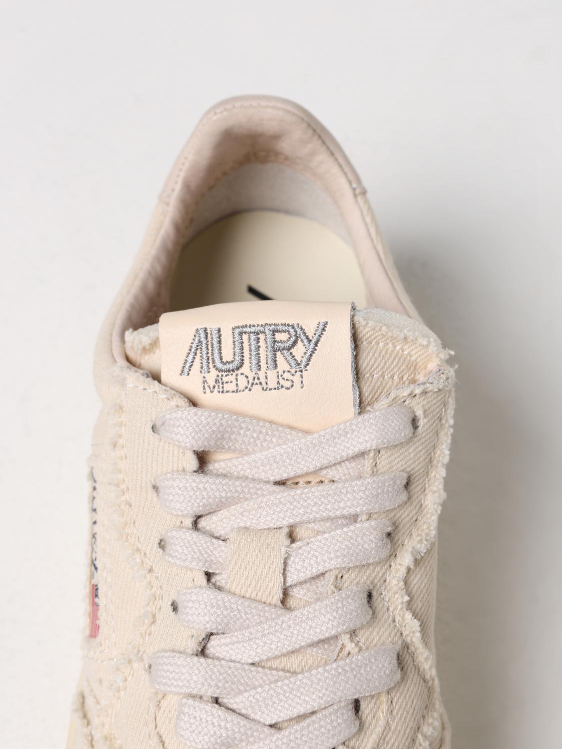 Autry Sneakers Woman Ivory