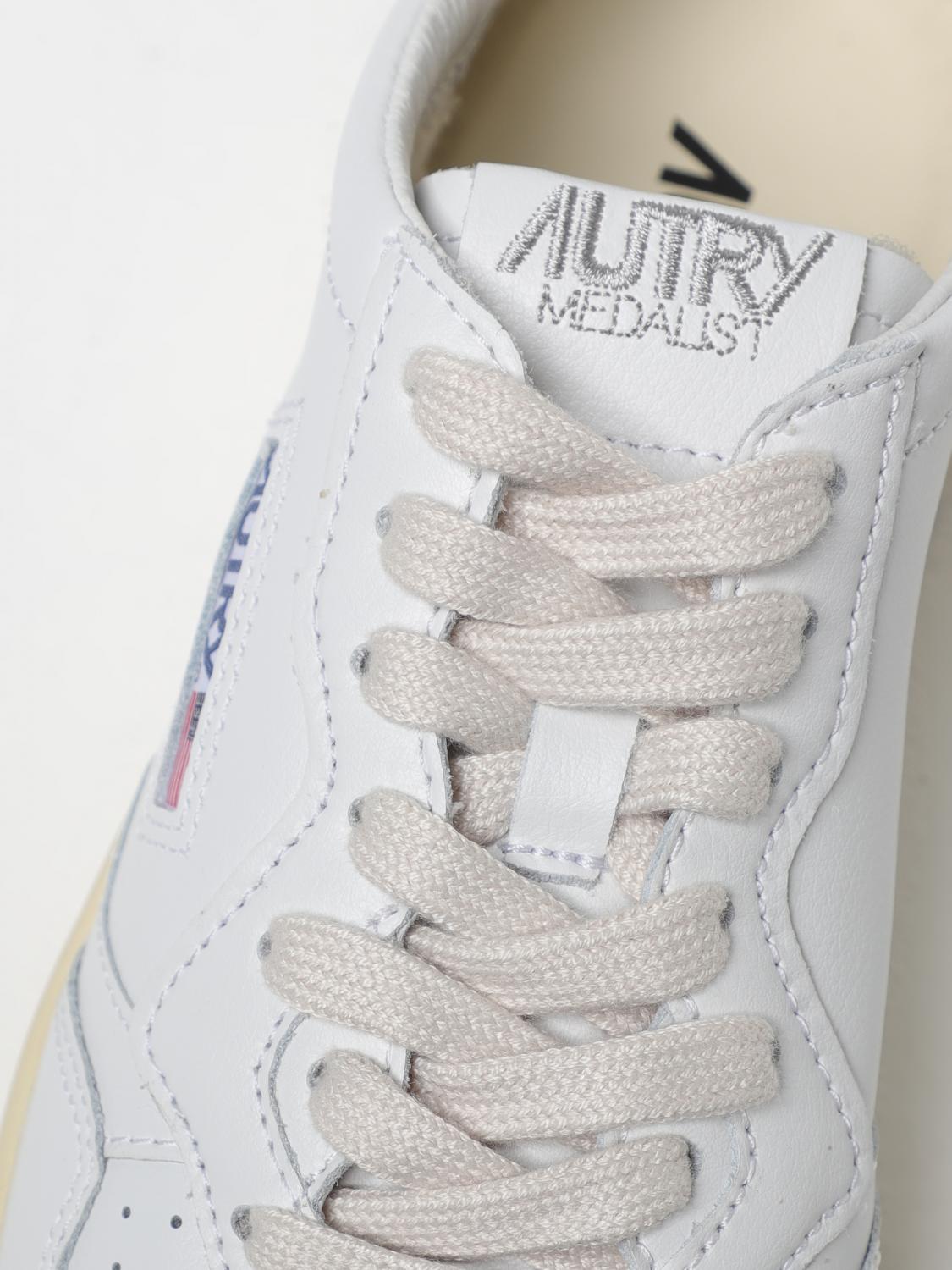 Autry Sneakers Woman Grey