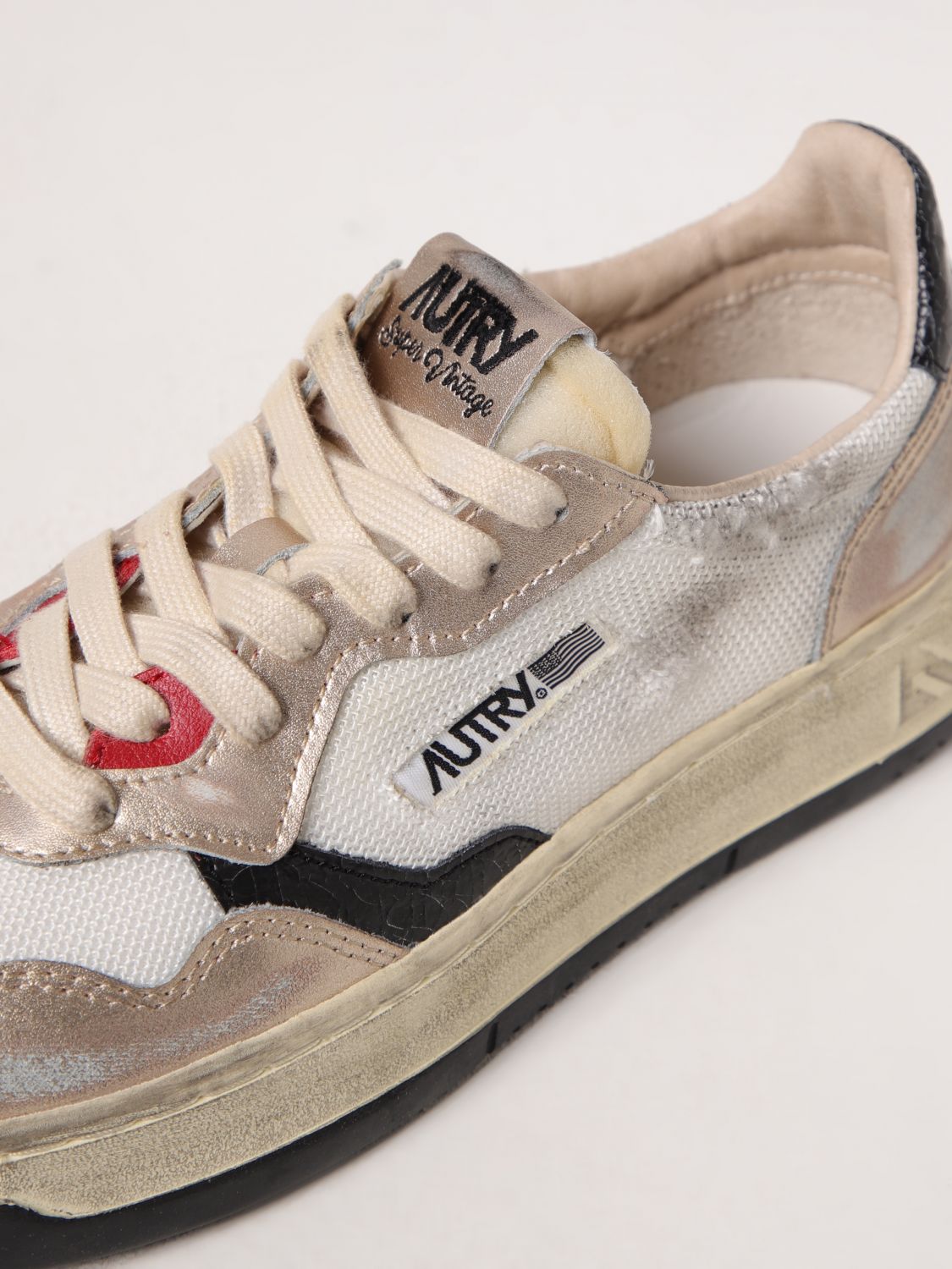 Autry Sneakers Woman Gold
