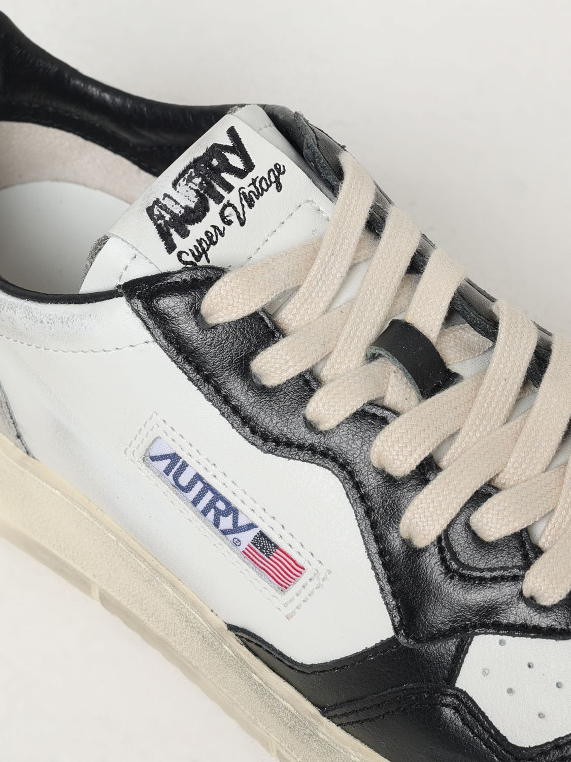 Autry Sneakers Men Grey