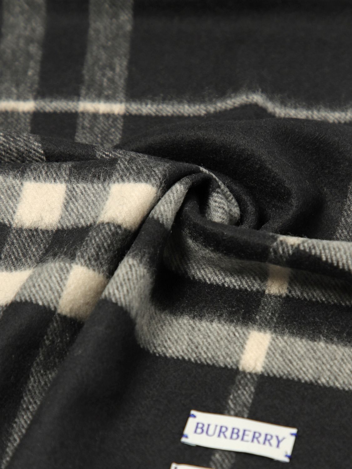 Burberry Scarf Men Black