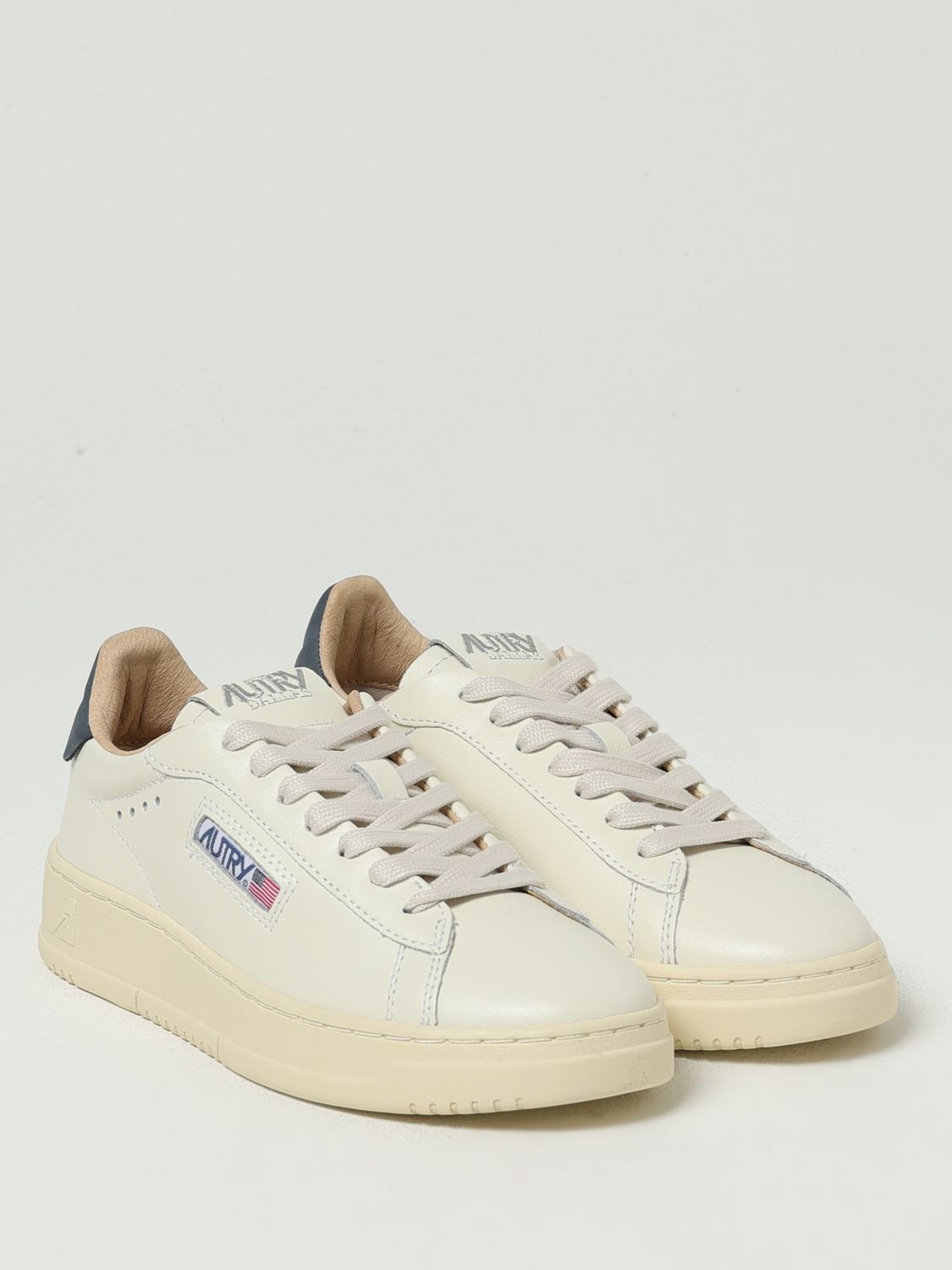 Autry Sneakers Woman Cream