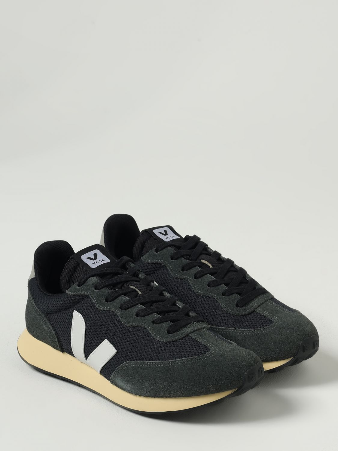 Veja Sneakers Men Black