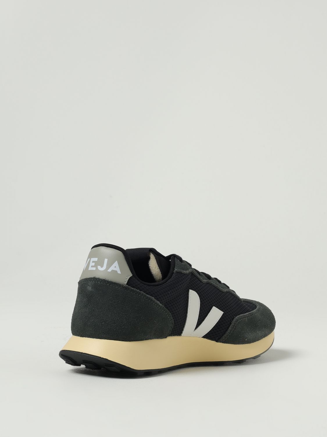 Veja Sneakers Men Black