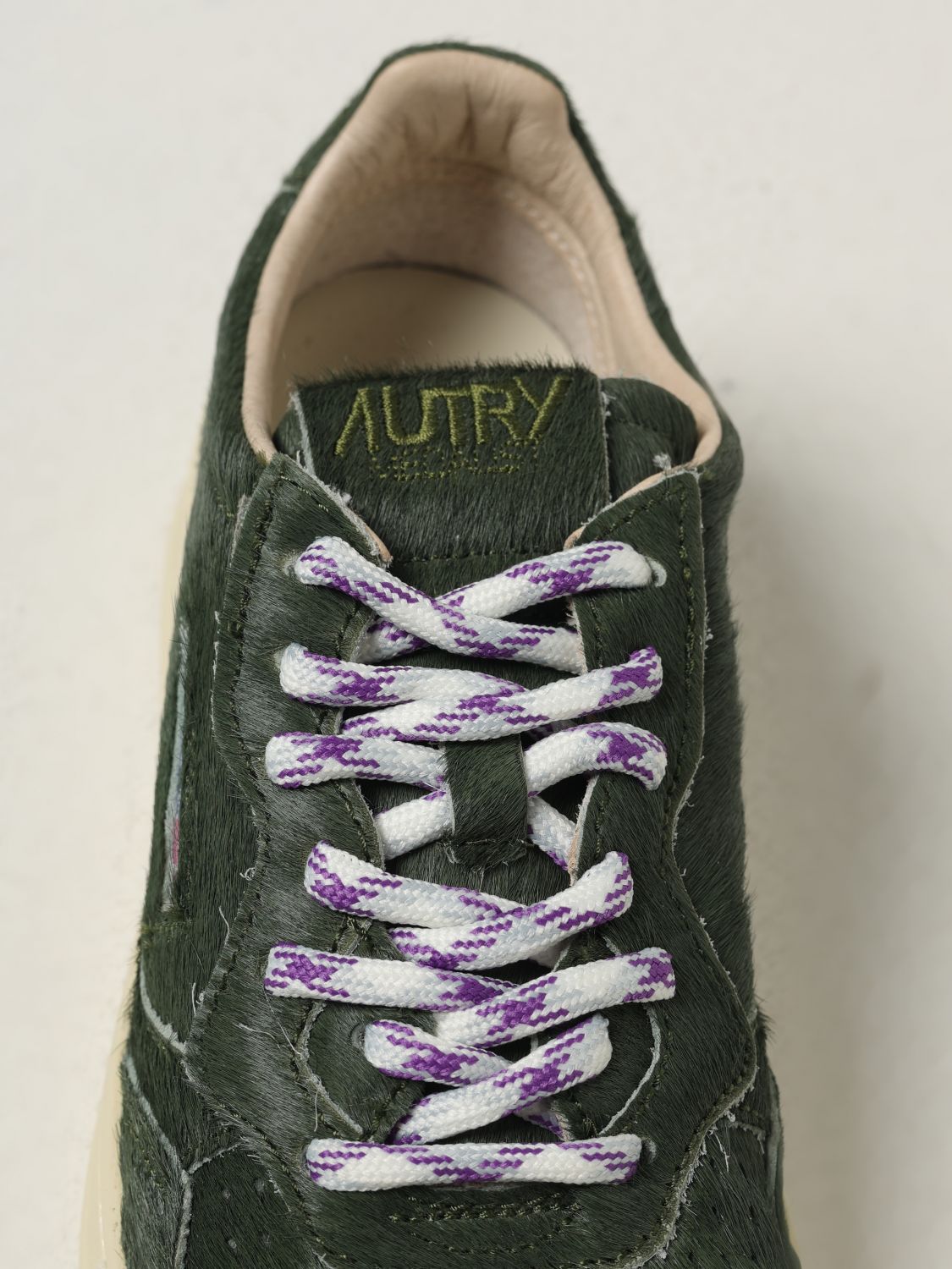 Autry Sneakers Woman Military