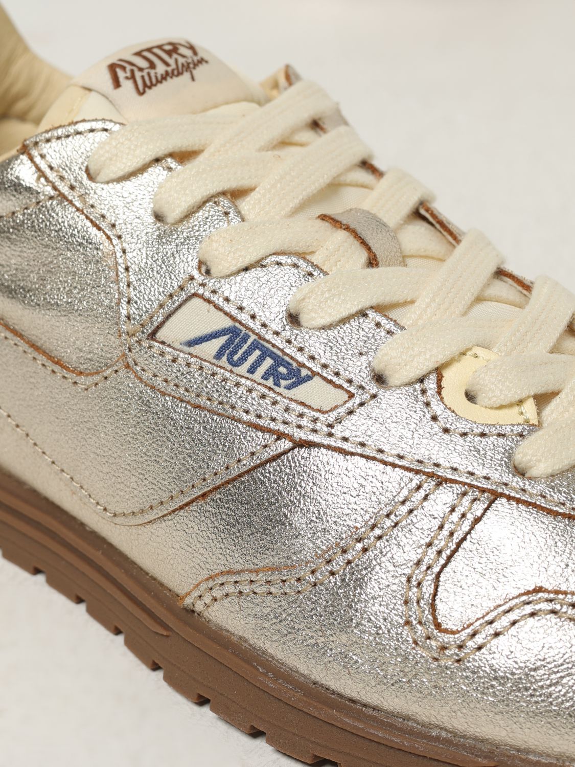 Autry Sneakers Woman Ivory