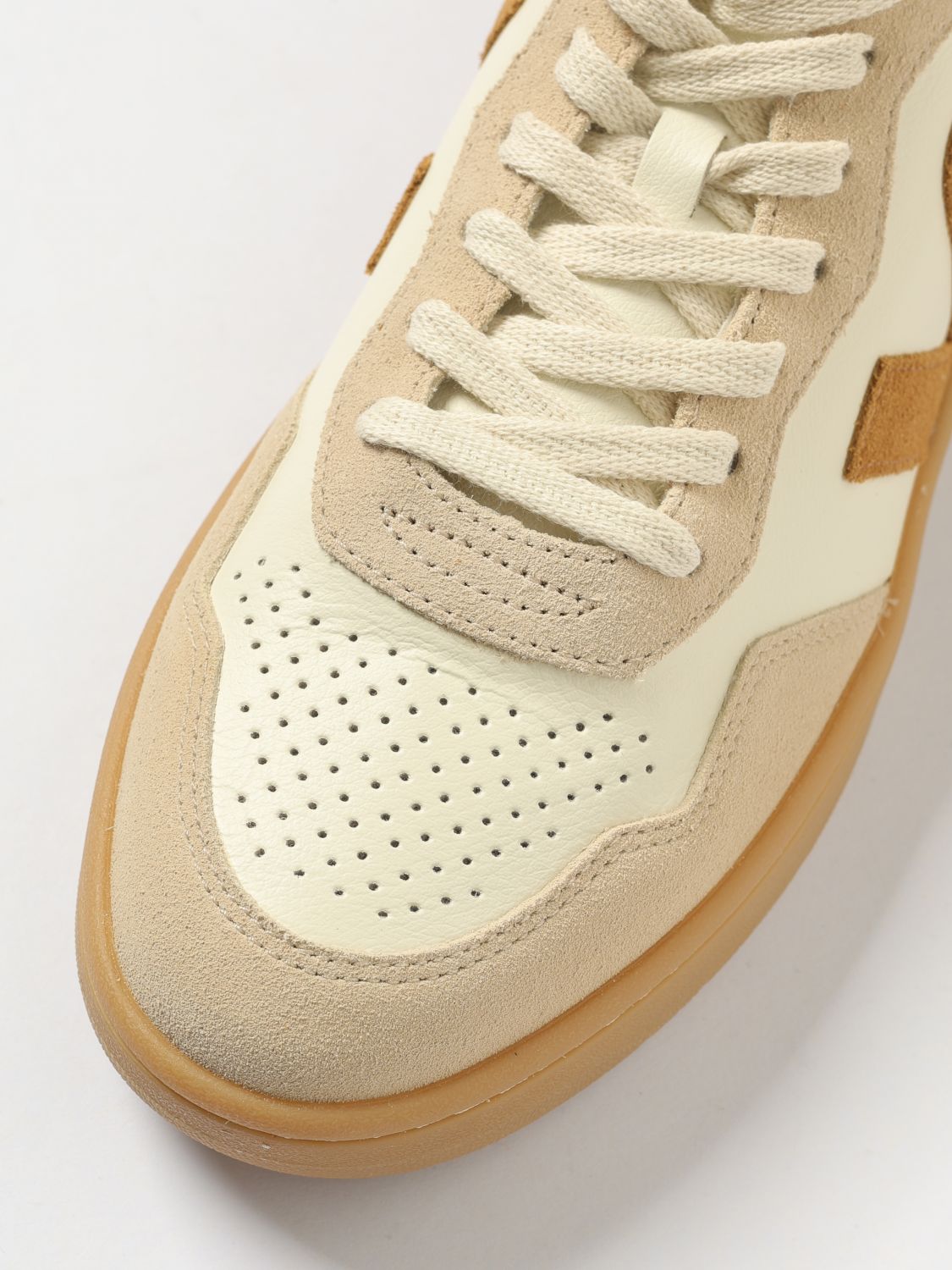 Veja Sneakers Men Camel