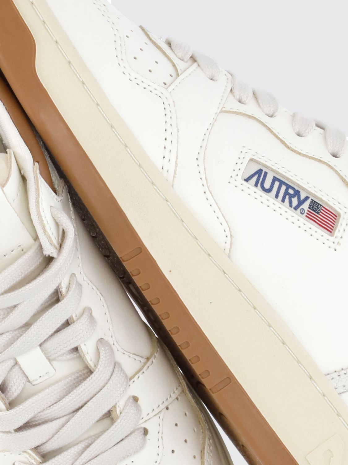 Autry Sneakers Woman Cream