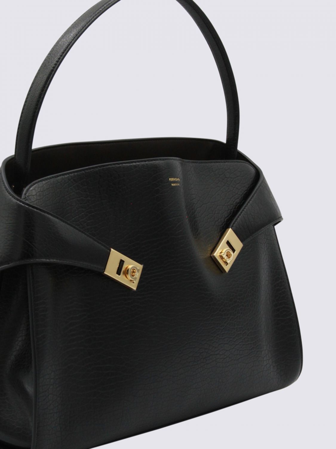 Ferragamo Shoulder Bag Woman Black