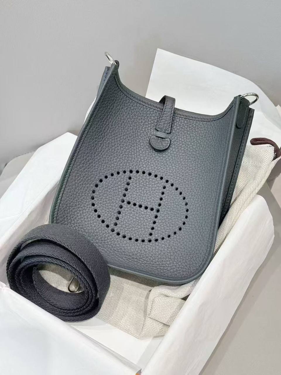 Hermes Mini Evelyne GHW