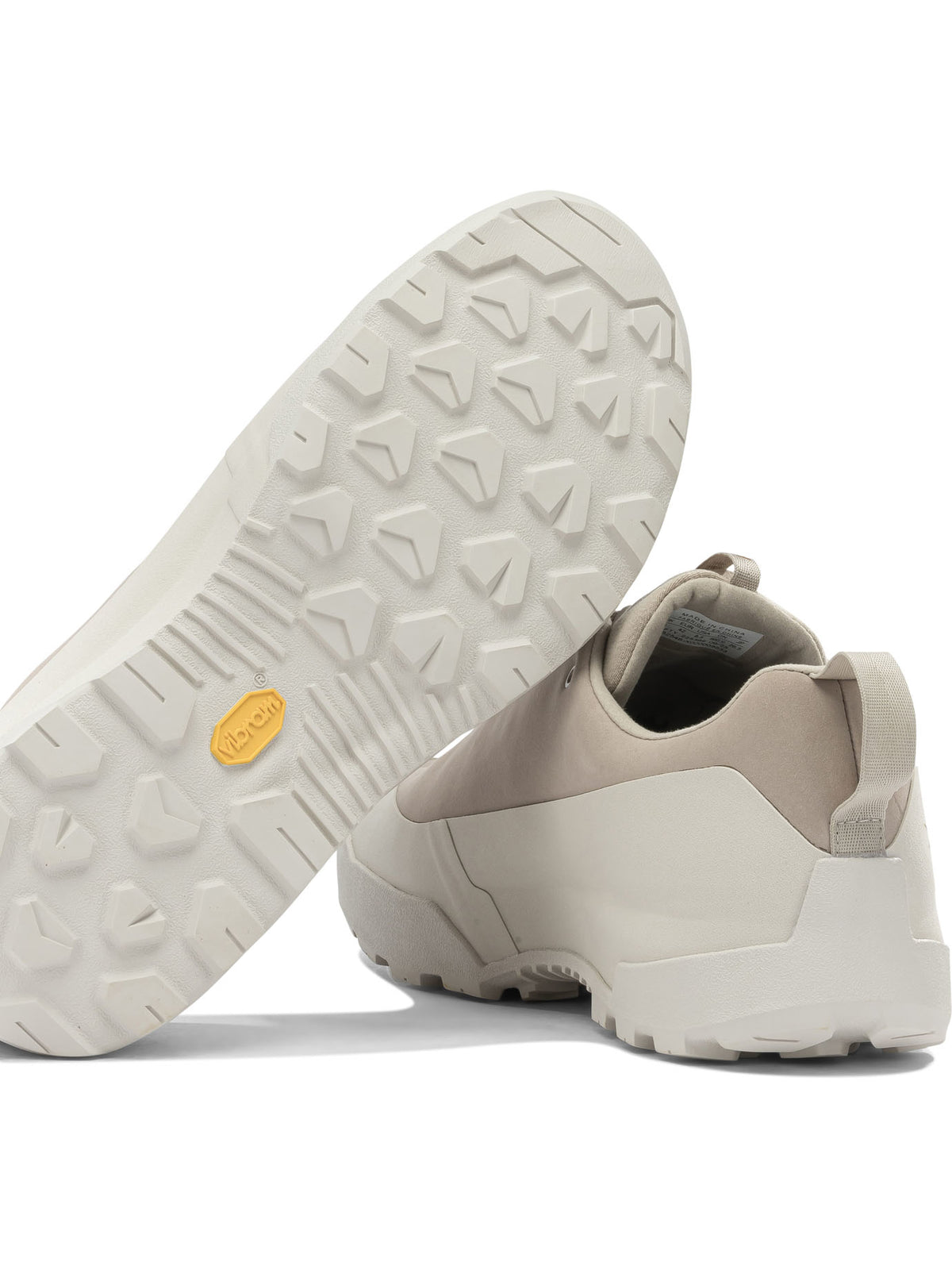 Arc'teryx "Konseal GTX" Low-top sneakers - Beige