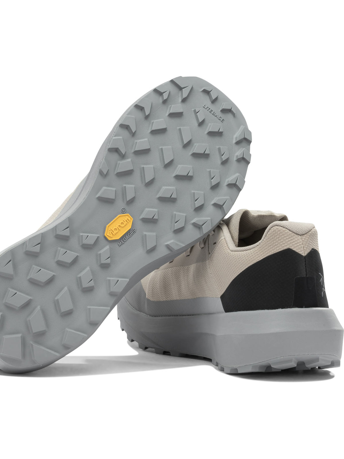 Arc'teryx "Norvan LD 4" low sneakers - Beige