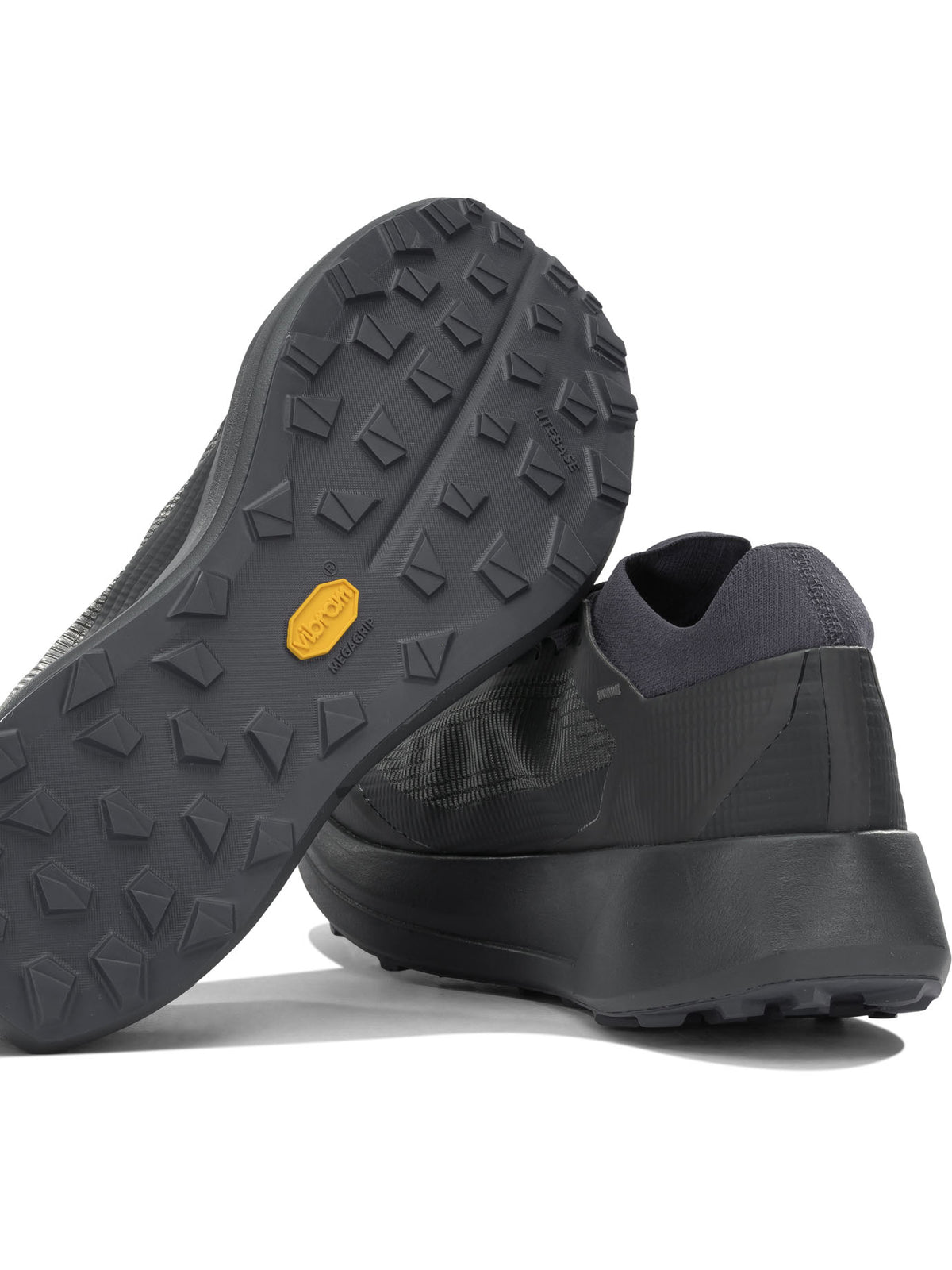Arc'teryx "Sylan 2" Low-Top Sneakers - Grey