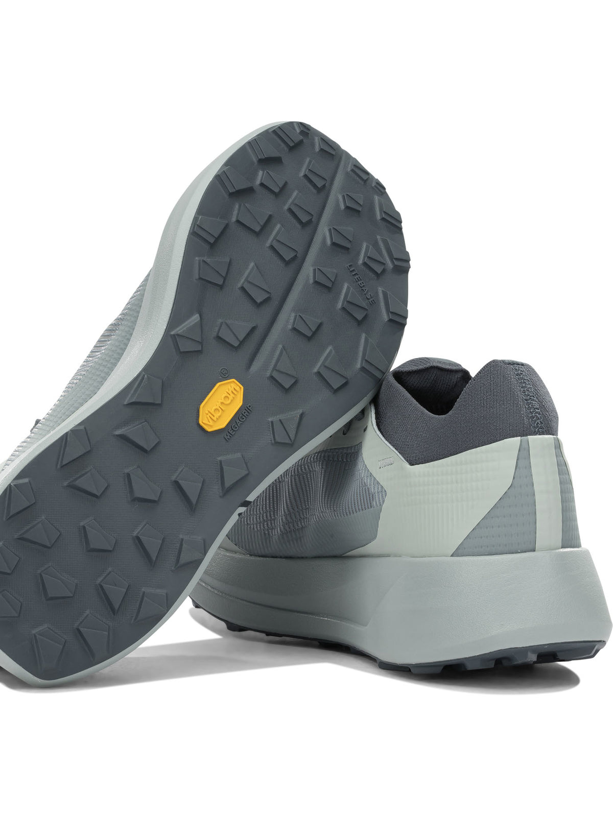 Arc'teryx "Sylan 2" Low-Top Sneakers - Light Blue