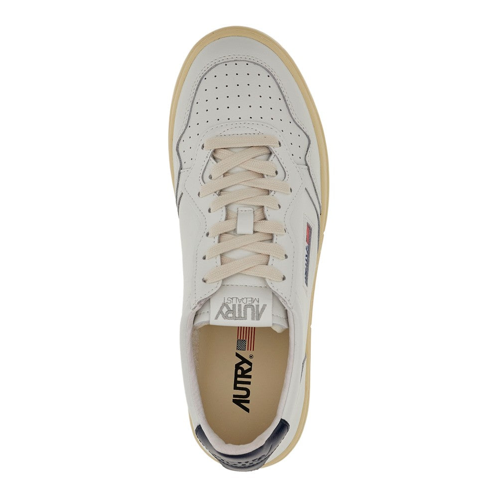 AUTRY Medalist Low leather snekars