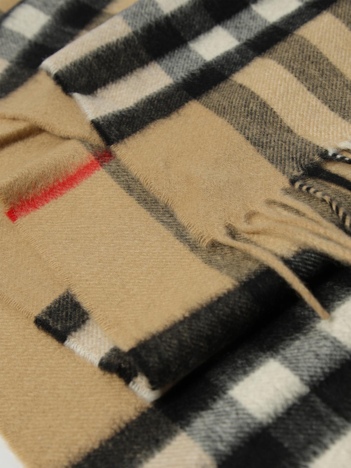 Burberry Scarf Woman Beige