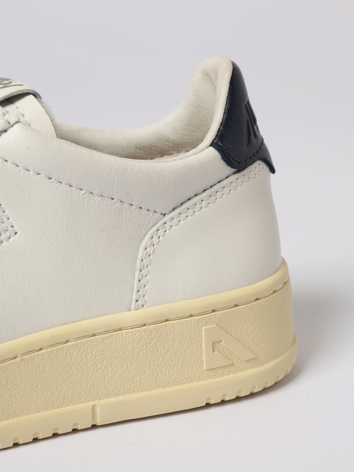 Autry Sneakers Woman Blue