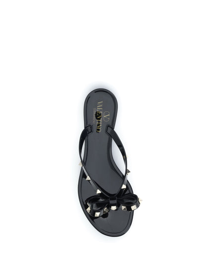 VALENTINO GARAVANI Rockstud flip-flop Sandals in PVC