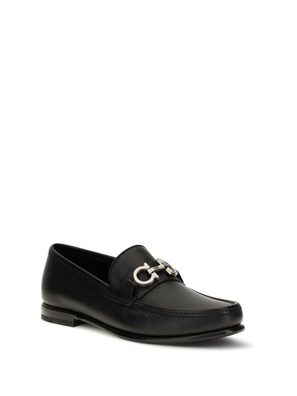 Ferragamo Gancini ornament Loafers - Black