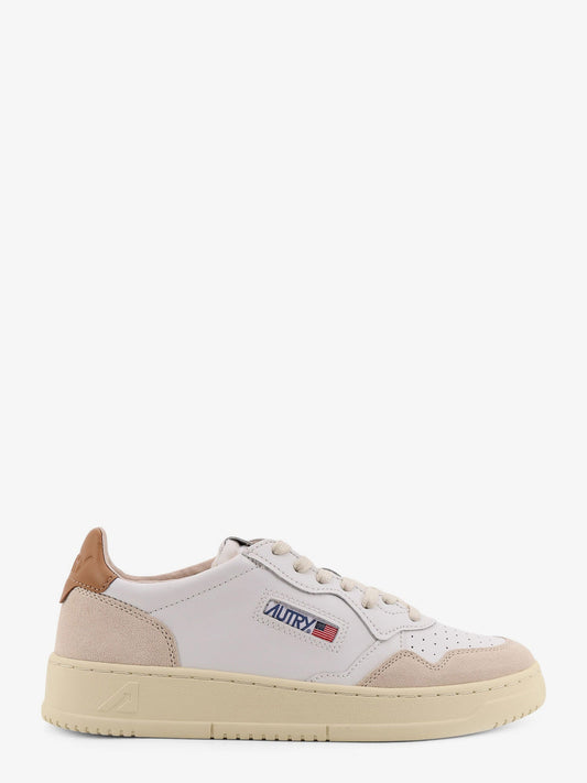 Autry Medalist Low Leather Sneakers With Side Logo