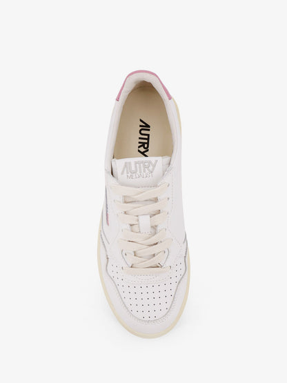 Autry Medalist Low Leather Sneakers