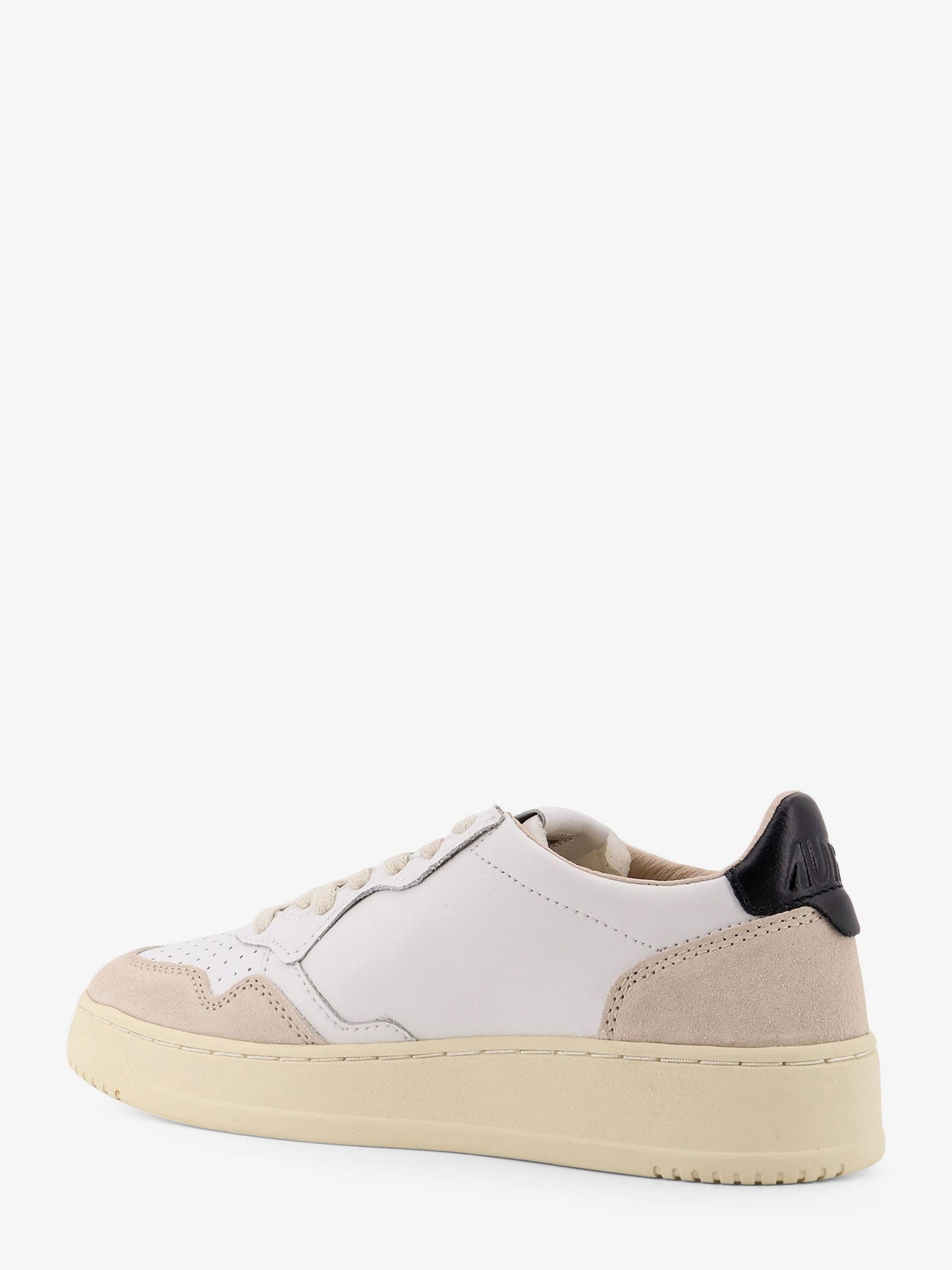 Autry Medalist Low Leather Sneakers