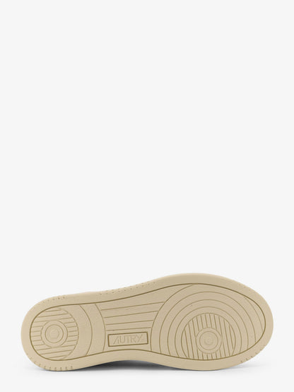 Autry Medalist Low Leather Sneakers