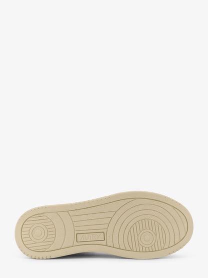 Autry Medalist Low Leather Sneakers