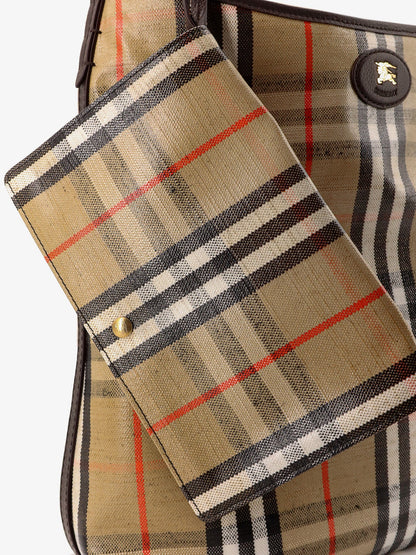 Burberry Higlands Shoulder Bag With Traditional Check Motif