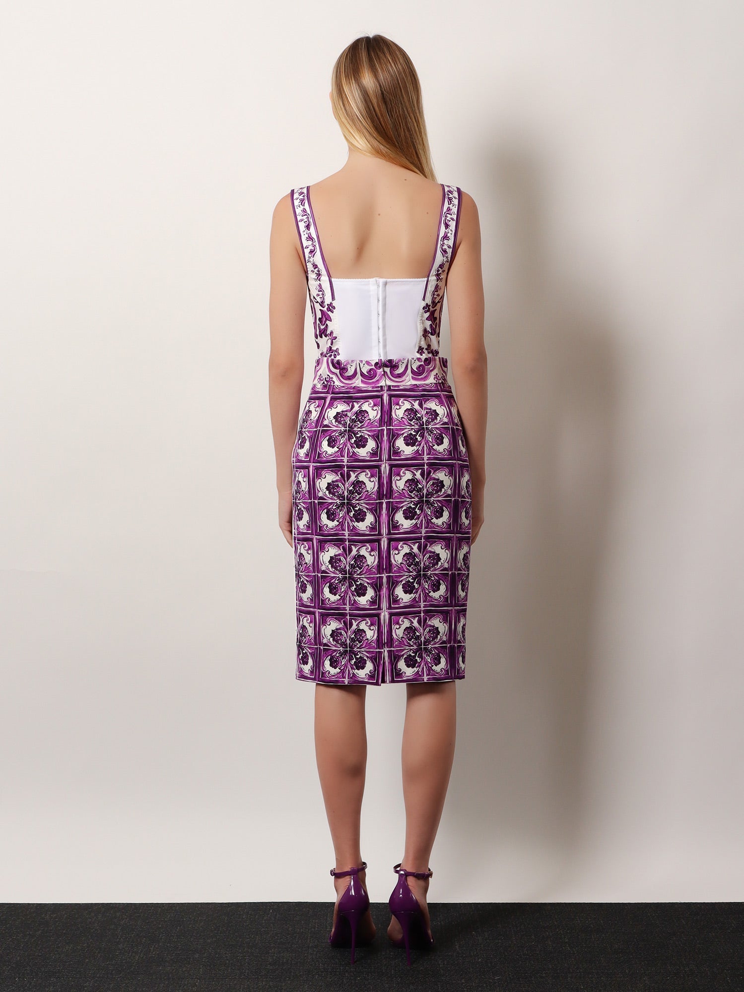 スカート Dolce & Gabbana Maiolica Silk Pencil Skirt DOLCE & GABBANA Maiolica silk pencil skirt – Modishus