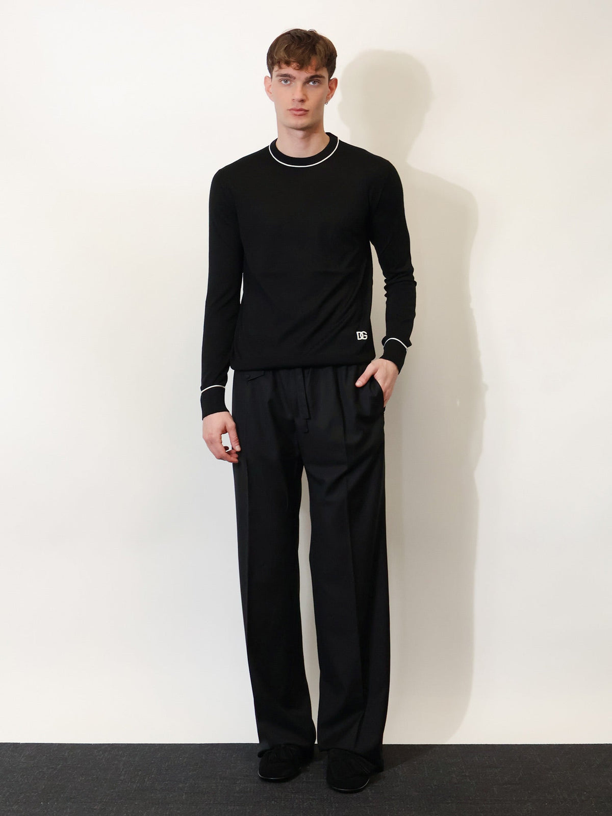 Dolce & Gabbana Virgin wool sweater with embroidered DG logo - Nero