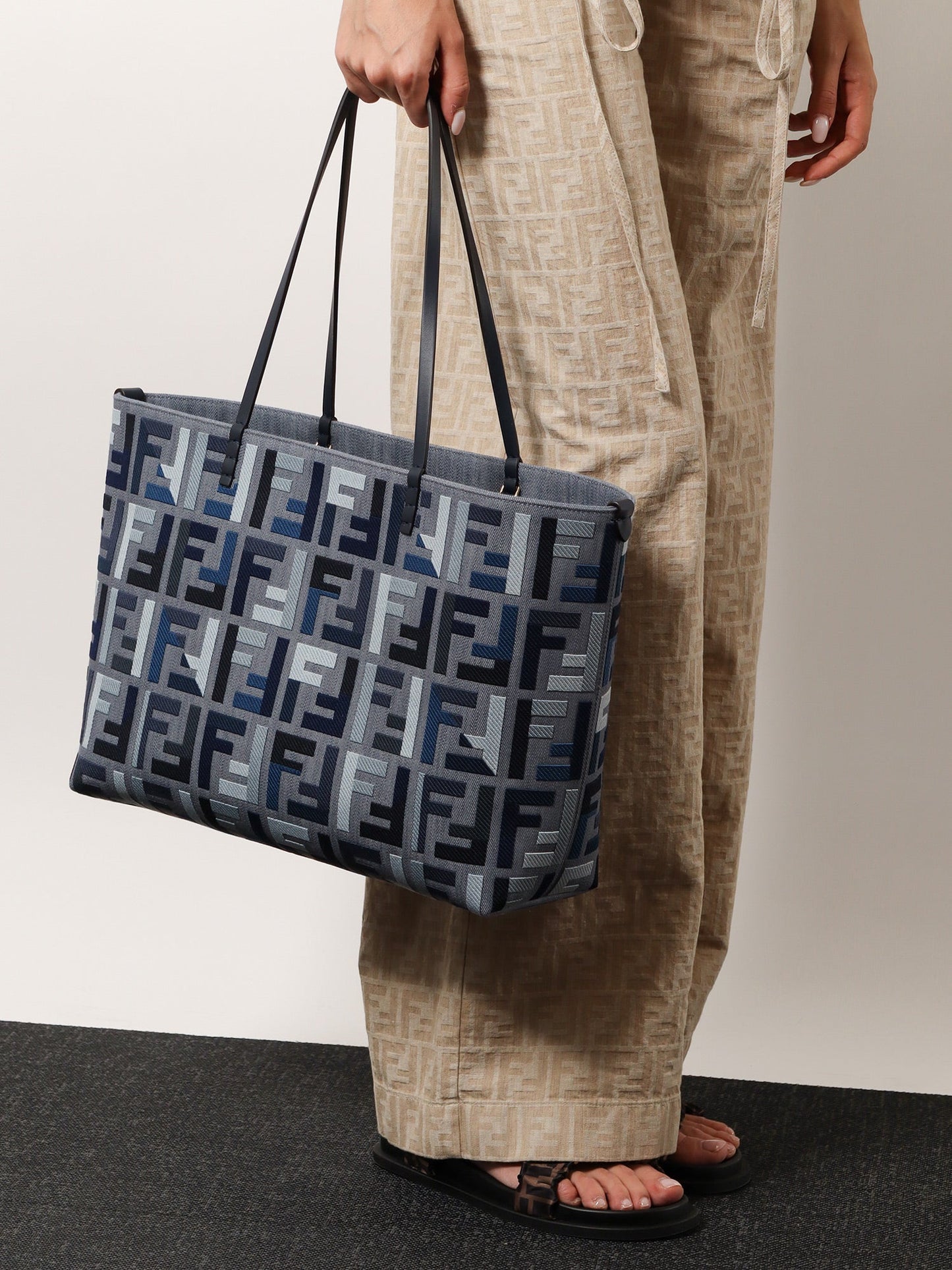 Fendi Roll Large Ff Jacquard Fabric Shopping Bag