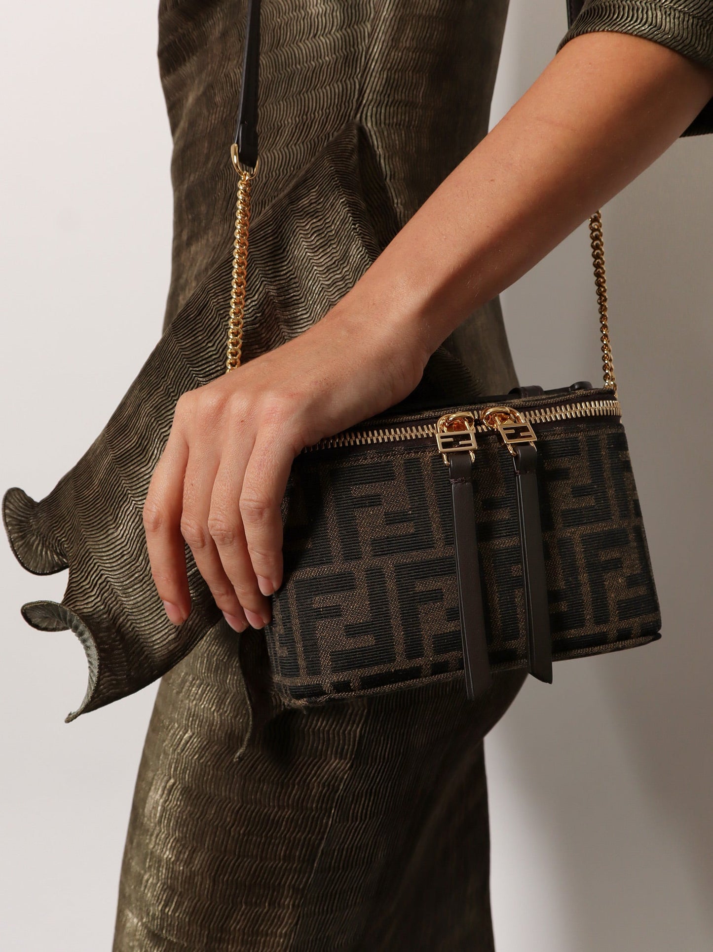 Fendi Fendi Vanity Leather Crossbody Bag With Ff Motif