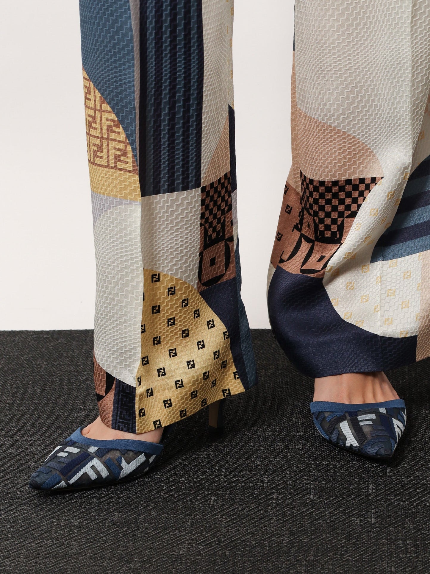 Fendi Colibri Mesh Pump With Ff Embroidery