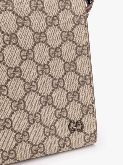 Gucci Gg Supreme Fabric Pouch