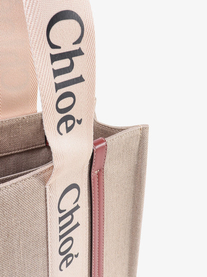 Chloe' Linen Shoulder Bag With Logo Print.This Bag Is Made With Lower Environmental Impact Material