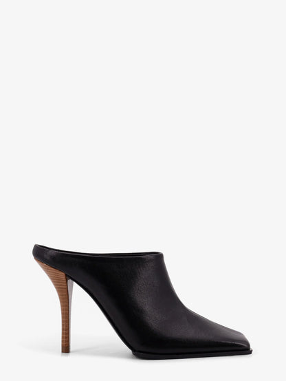 Alaia Leather Sandals